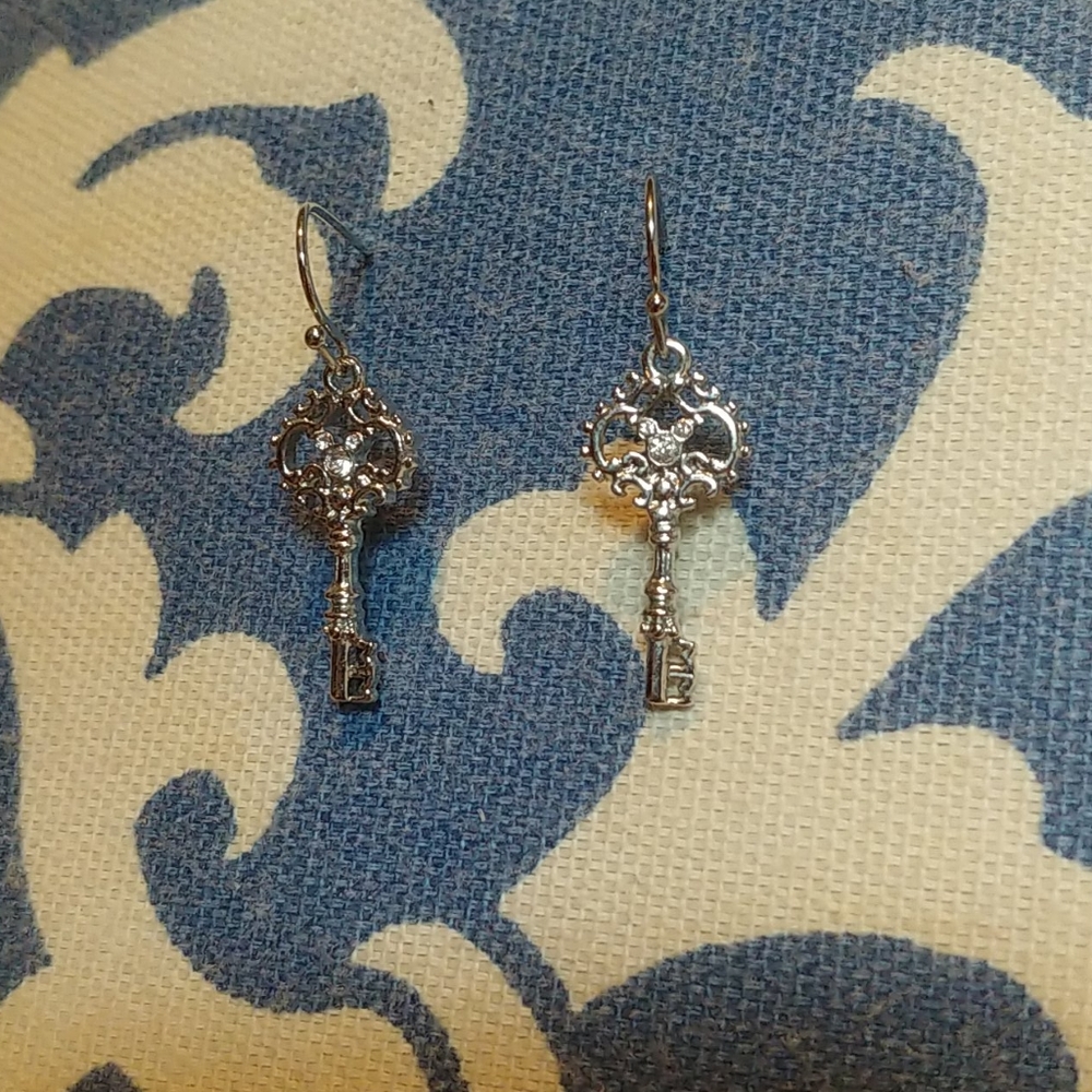 Disney Key Earrings 5/$20